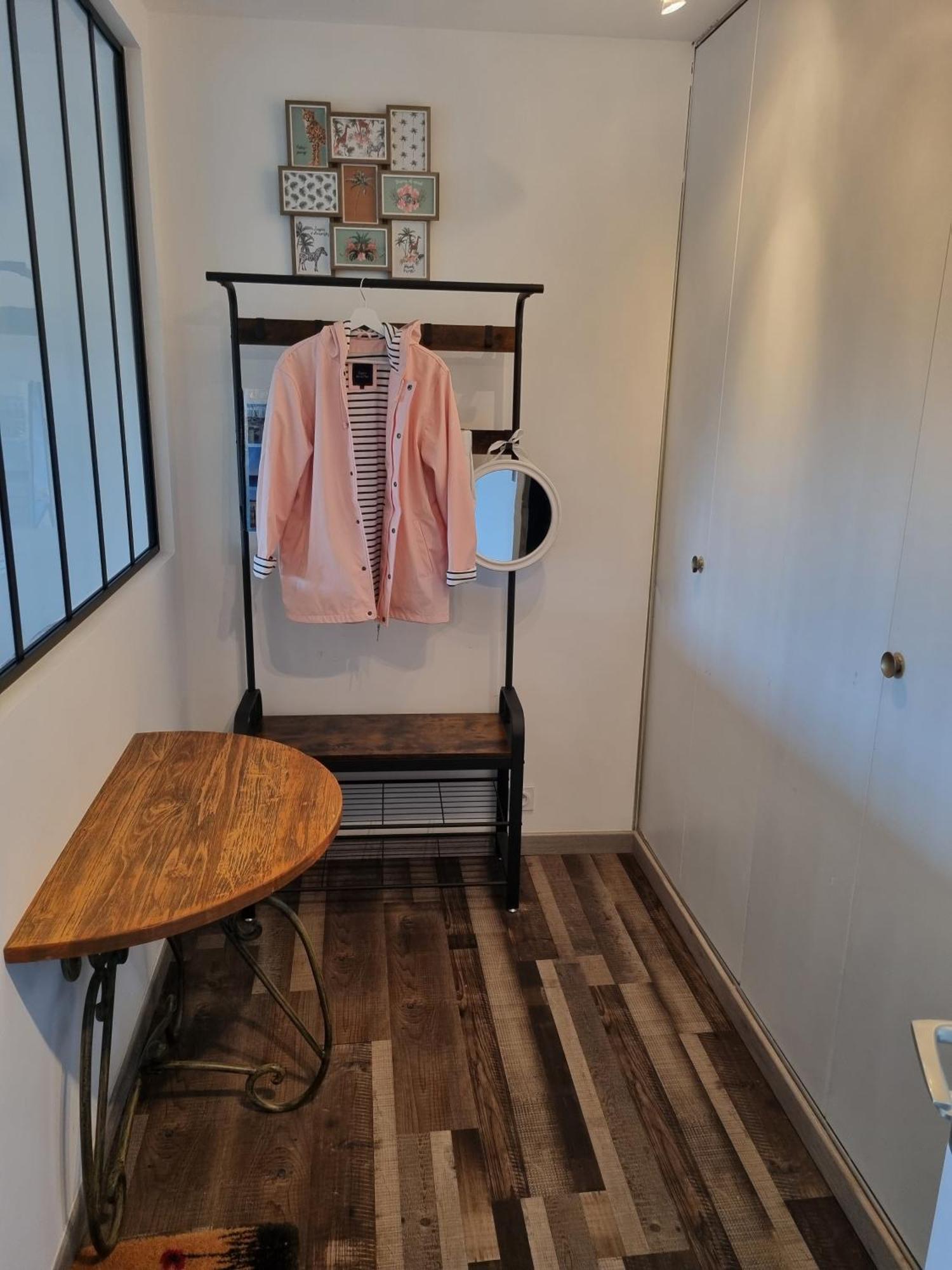 Superbe T2 Confort 3 Etoiles, Entierement Renove Avec Piscine, Parking, Clim, Wifi, Netflix Apartment